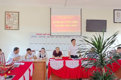 Hội nghị đánh giá xếp loại viên chức năm học 2024-2025