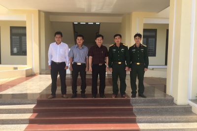 Trường THPT Đắk Glong đến thăm, chúc mừng Ban chỉ huy quân sự huyện Đắk Glong nhân kỷ niệm 77 năm Ngày thành lập Quân đội nhân dân Việt Nam (22/12/1944-22/1/2021)