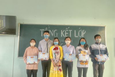 Trường THPT Đắk Glong tổng kết năm học 2020-2021