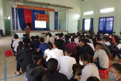 Trường THPT Đắk Glong tổ chức tư vấn hướng nghiệp cho học sinh khối 12 năm 2021