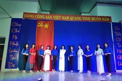 Trường THPT Đắk Glong tổ chức hội thi “nữ sinh thanh lịch” cấp trường năm 2020.