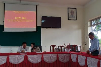 Ban chỉ đạo kỳ thi tốt nghiệp THPT năm 2025 tỉnh Đắk Nông kiểm tra công tác chuẩn bị tại điểm thi số 10- trường THPT Đắk Glong.