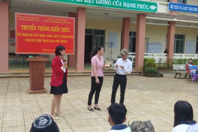 Tuyên truyền về sức khỏe sinh sản cho học sinh trường THPT Đăk Glong