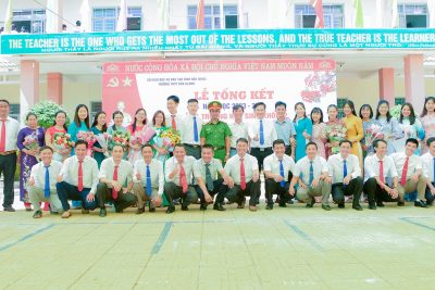 Trường THPT Đắk Glong tổ chức Lễ tổng kết năm học 2023-2024 và Lễ ra trường cho học sinh khối 12 niên khóa 2021-2024.