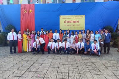 Trường THPT Đắk Glong tổ chức lễ sơ kết học kì 1 năm học 2022-2023
