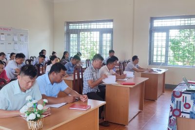 Trường THPT Đắk Glong tổ chức hội thảo nâng cao chất lượng thi tốt nghiệp THPT năm 2024.